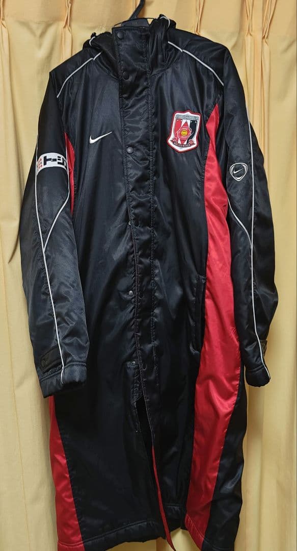 浦和レッズ　ベンチコート　2004年頃　NIKEナイキ Lサイズ