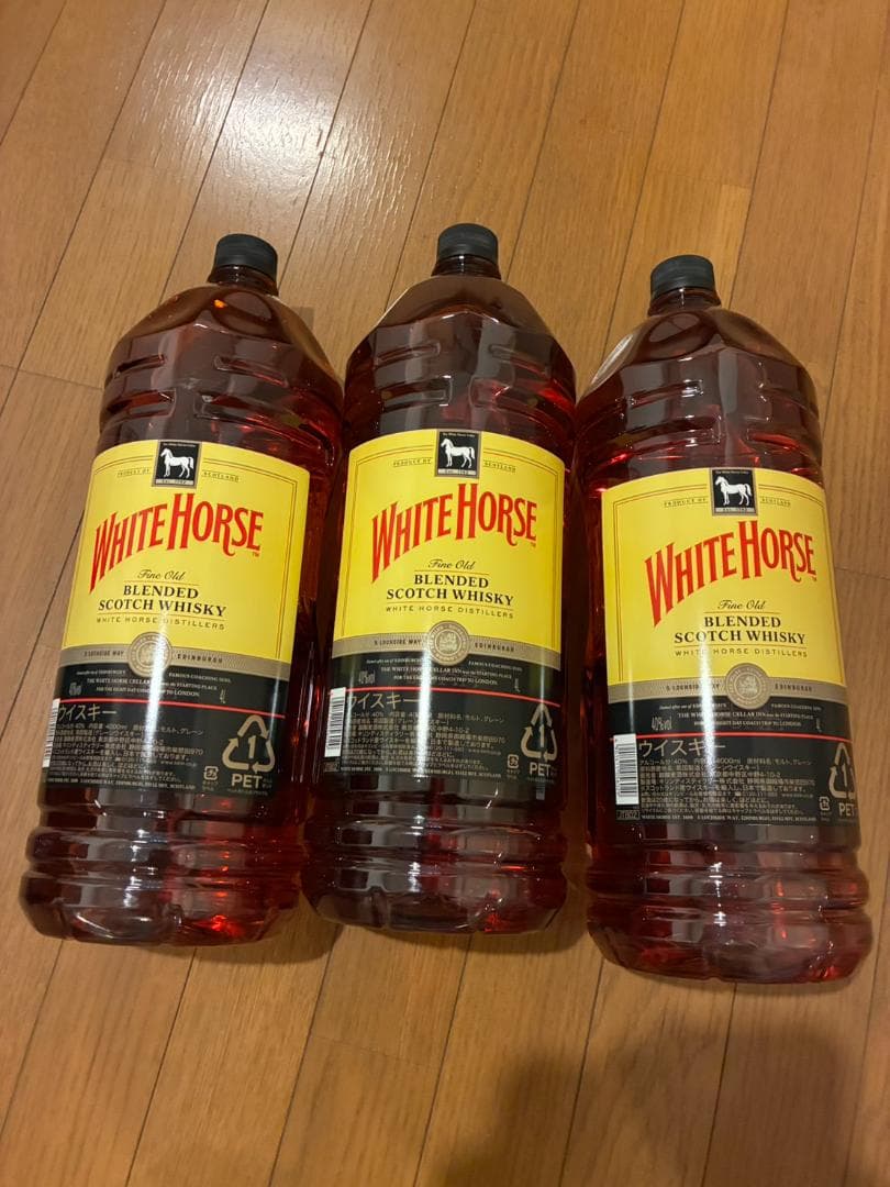 ホワイトホース ファインオールド ペットボトル 4000ml　３本