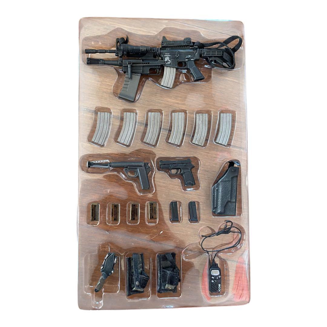 ホットトイズ ターミネーター4 ジョン・コナー 1/6 フィギュア