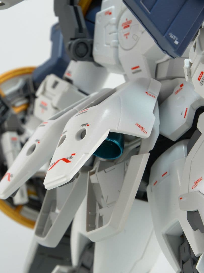 MG トールギス 塗装 完成品 バンダイ ガンプラ 1/100