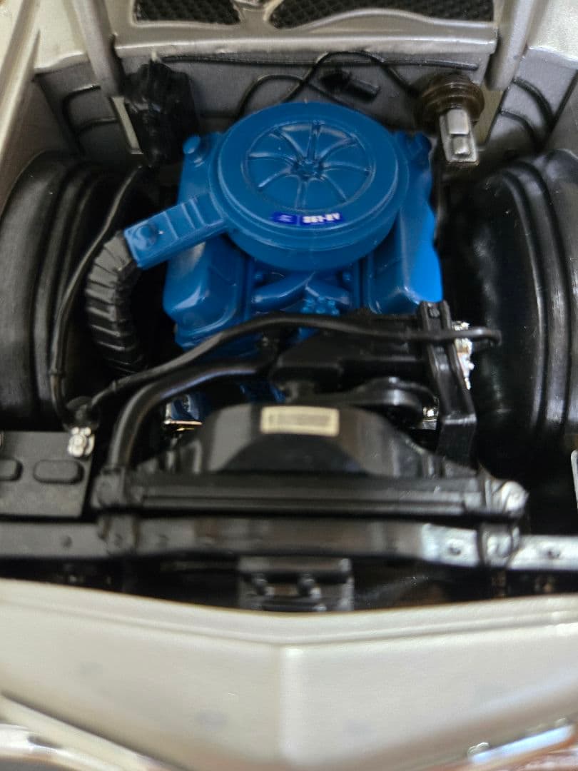 aki　1976フォード「グラン・トリノ」1/18とリーガルネームタグ