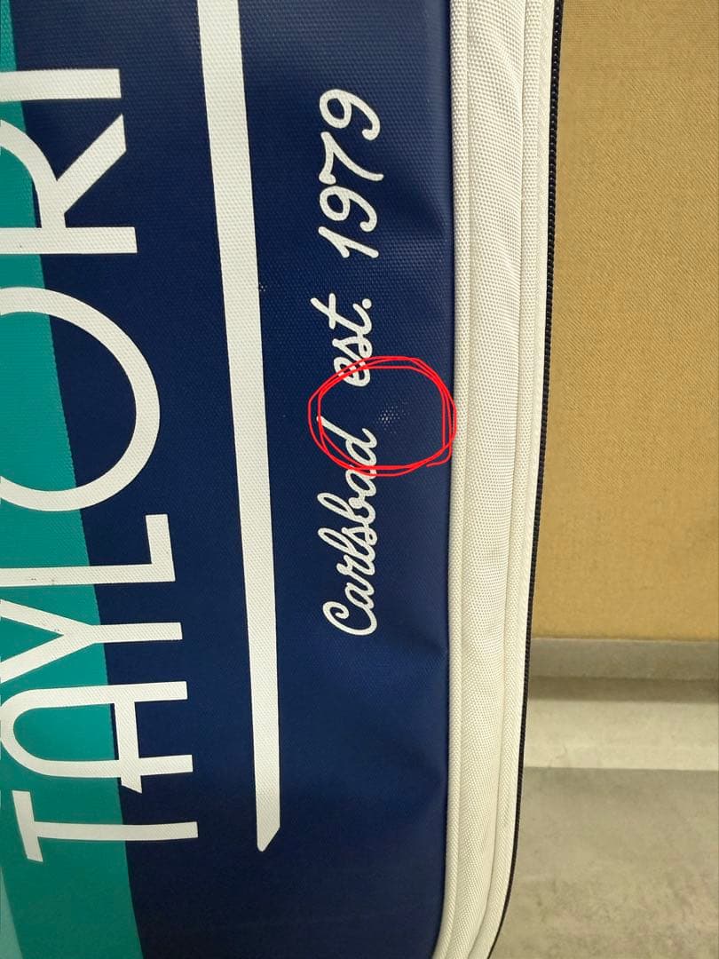 TAYLORMADE キャディバッグ ホワイト・ブルー・グリーン