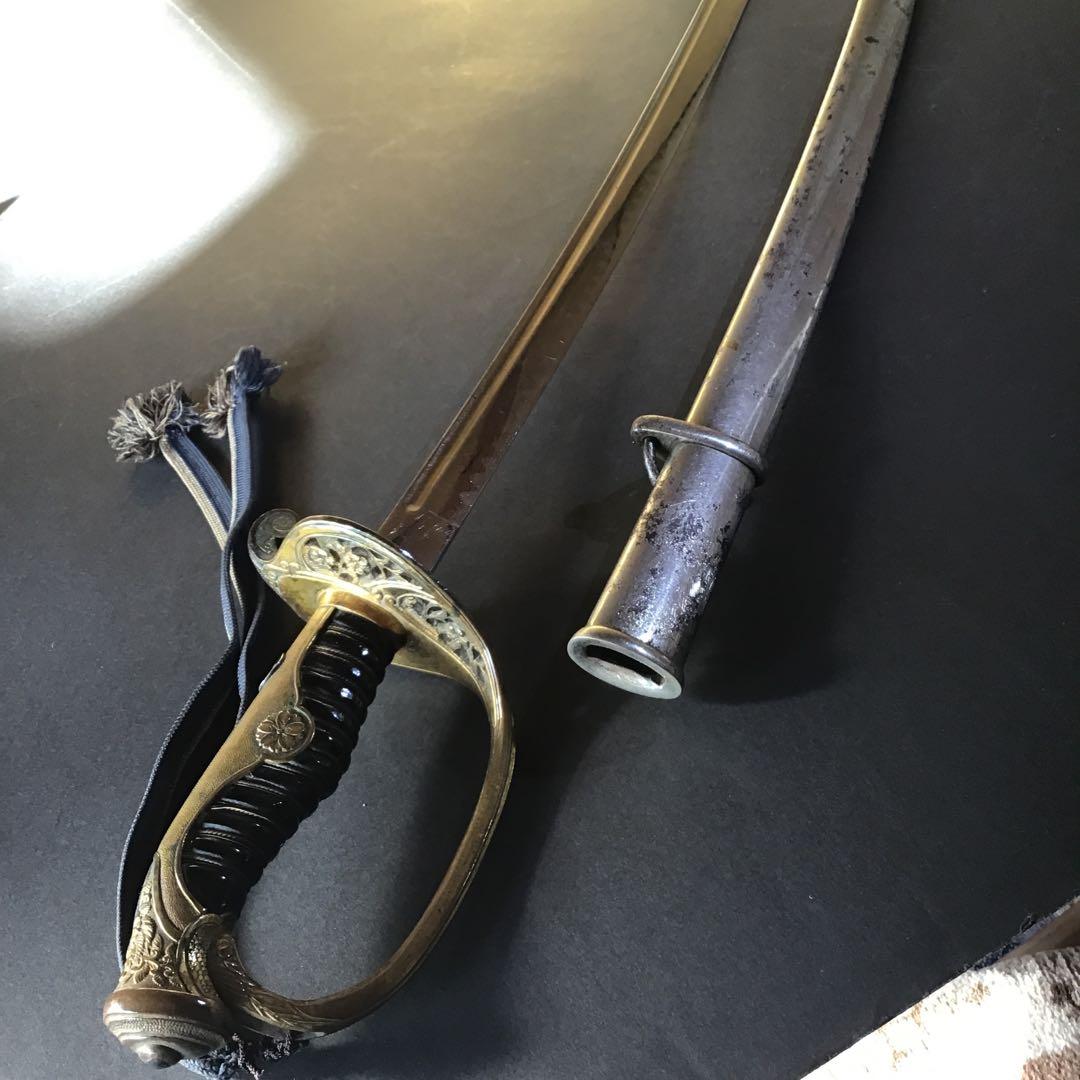 戦前昭和　指揮刀　丸ニ鷹の羽家紋　特注サーベル