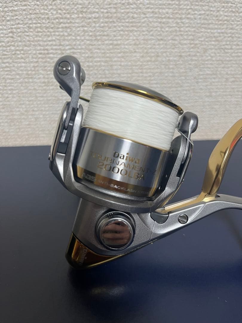 リール Daiwa Tournament-Z 2000LBA
