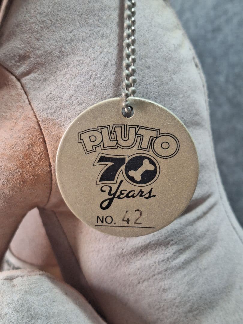 スペシャル ディズニー 限定 プルート 70周年 シリアルナンバー入り 希少