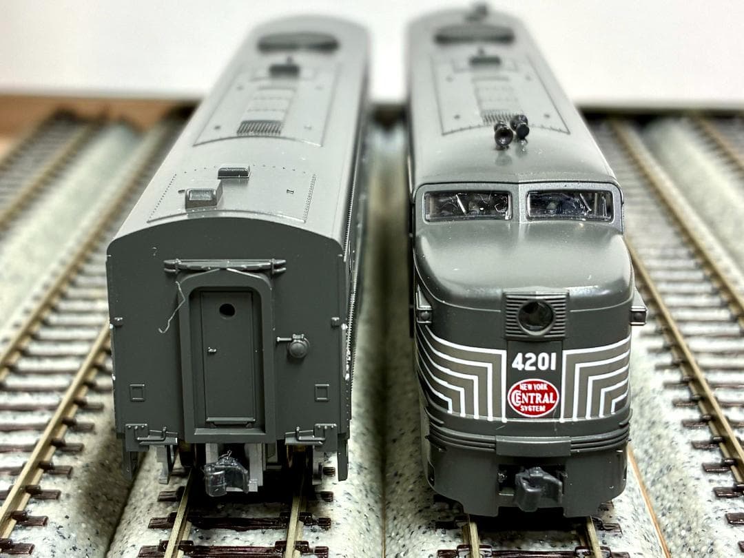 ALCO社 PA-1&PB-2 旅客用大型ディーゼル機関車 2両セット