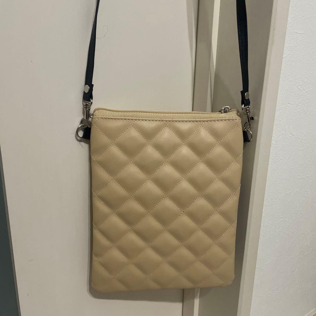 CHANELノベルティ カンボンライン キルティング ショルダーバッグ