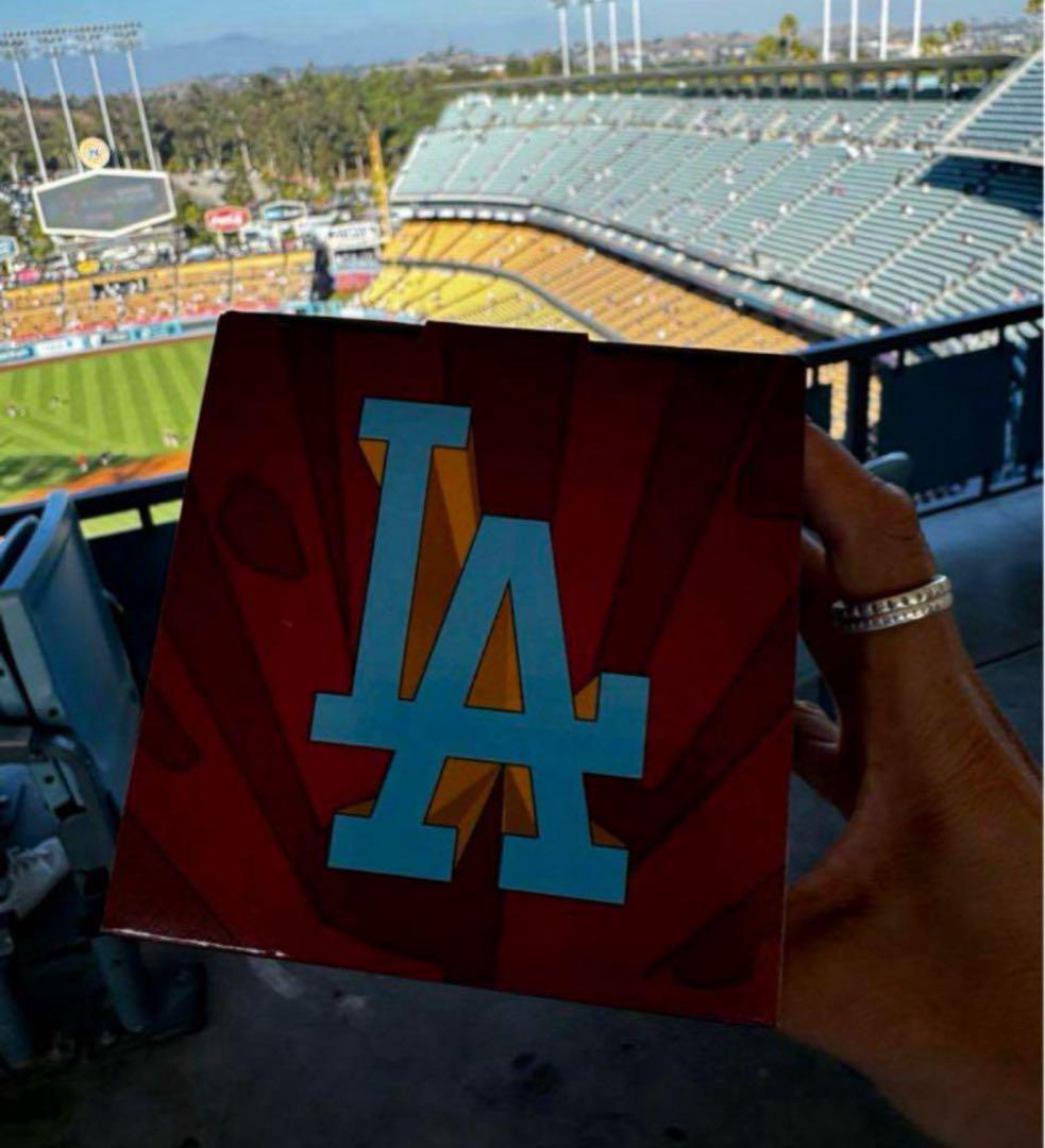 大谷翔平　デコピン　ゴールド　ボブルヘッド　ドジャース　来場者限定　新品