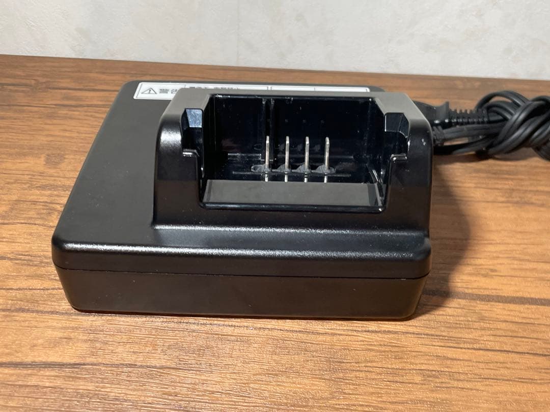 Panasonic 電動自転車　充電器　NKJ075Z1