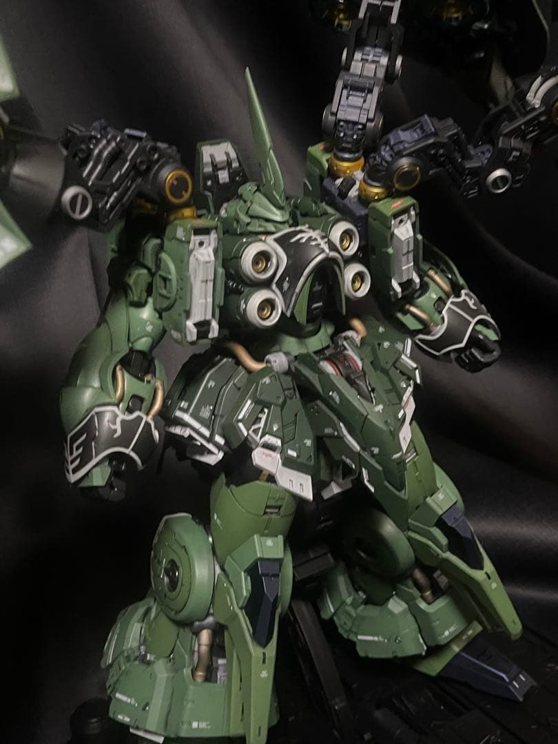 アクシズ社　オシリスエリアル　ドミネーター　MGクシャトリヤ　完成品　中華　海外