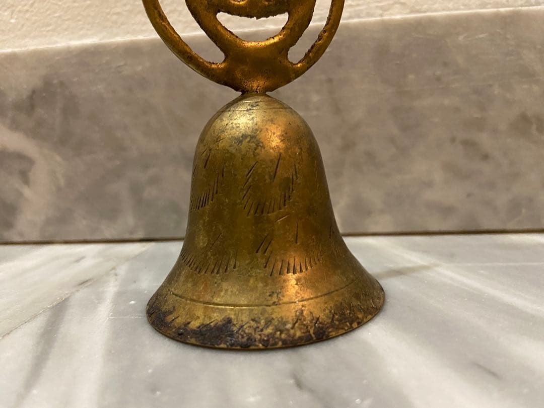 1900年代アンティーク 真鍮装飾修道院ベル ル・コルビュジエ ラ・トゥーレット