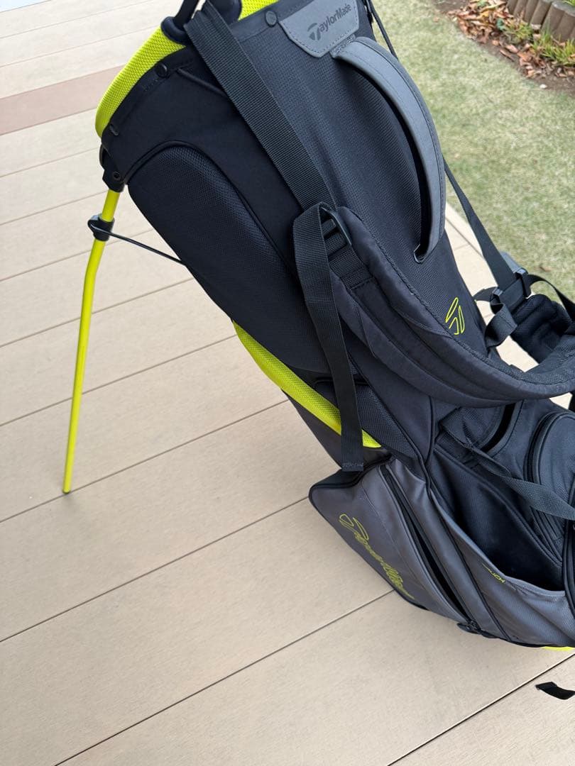 TaylorMade FlexTech ゴルフバッグ 自立式