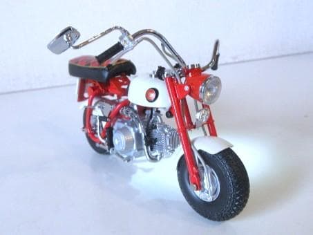 特価 EBBRO (1/10) ホンダ Monkey Z50M