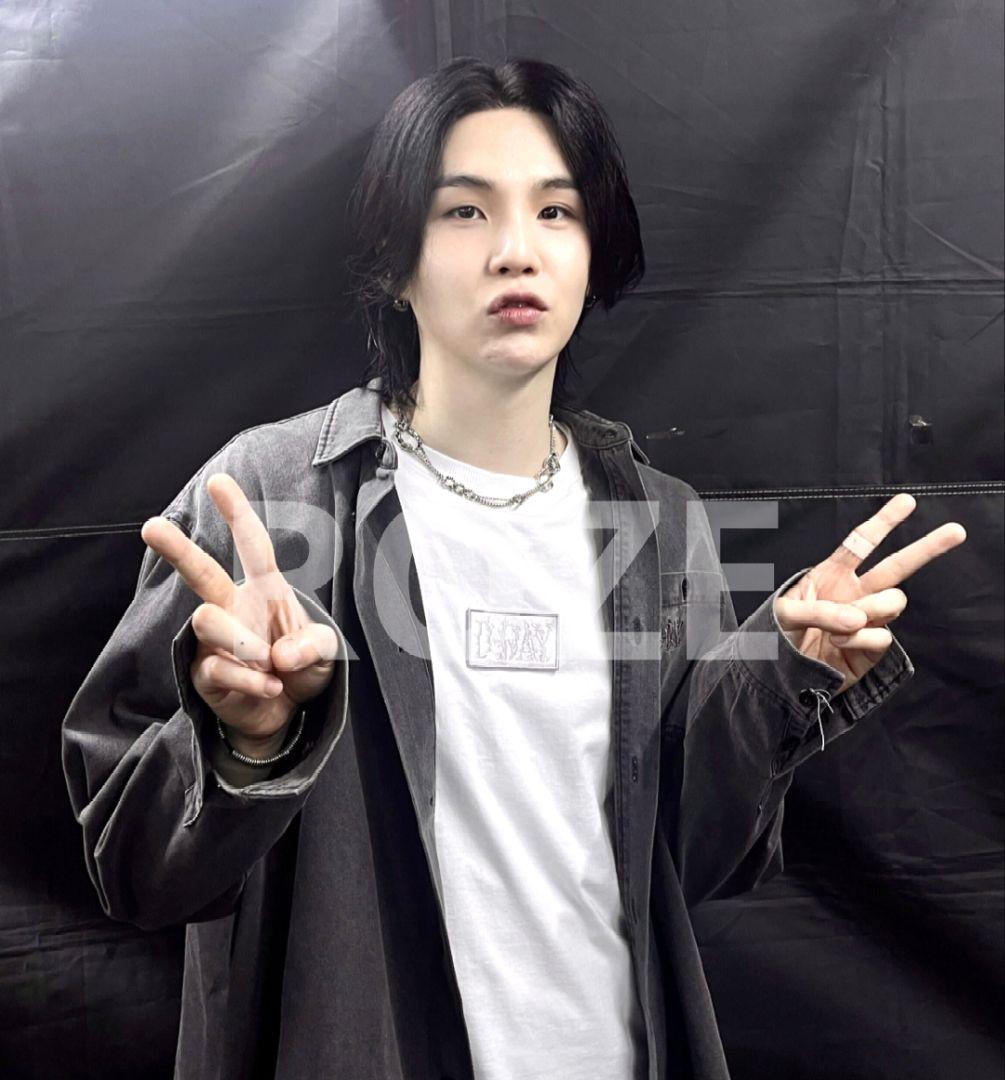 BTS SUGA Agust D D-DAY 長袖 シャツ グレー L 未使用