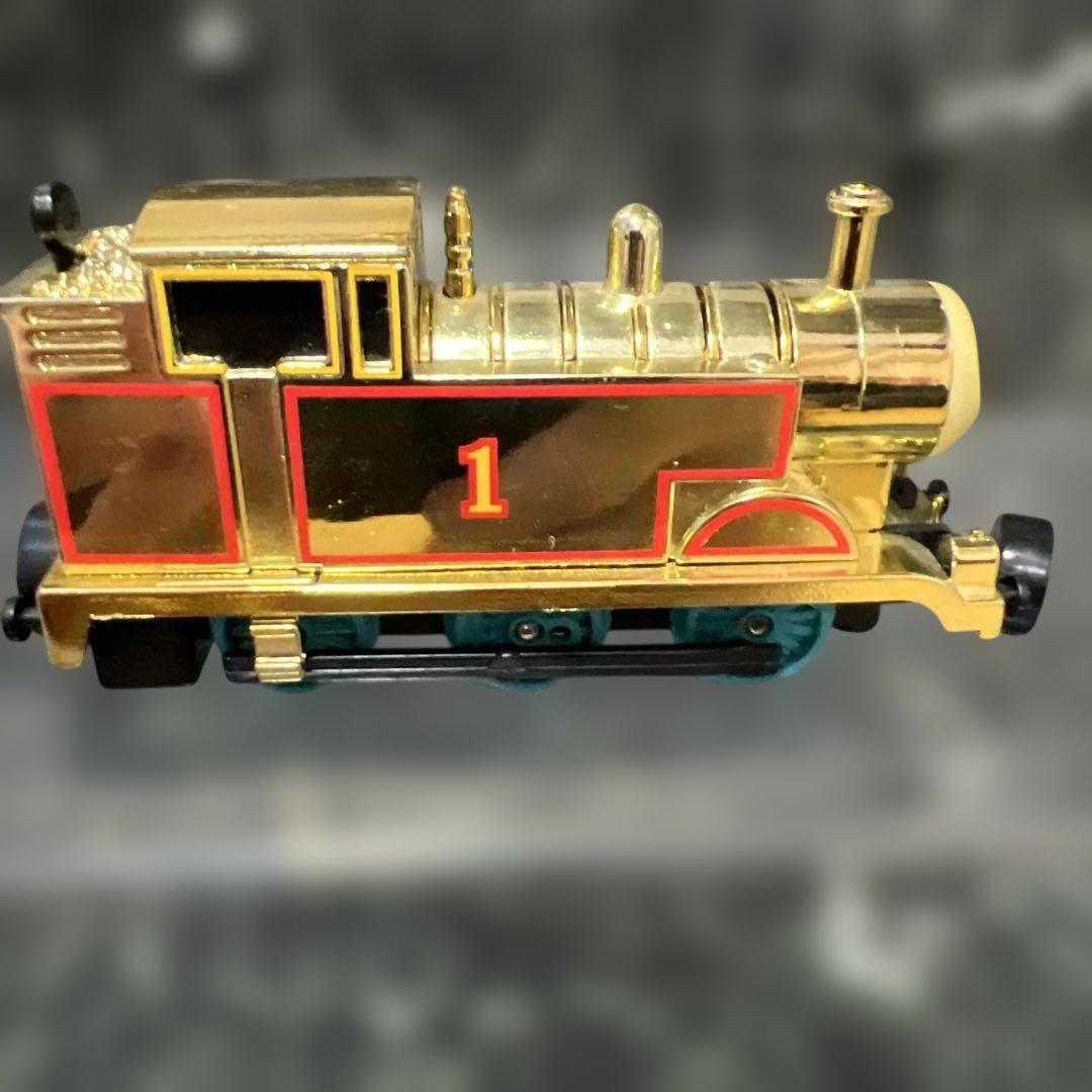 トーマスエンジンコレクション　ゴールド　シルバーメタリック　非売品