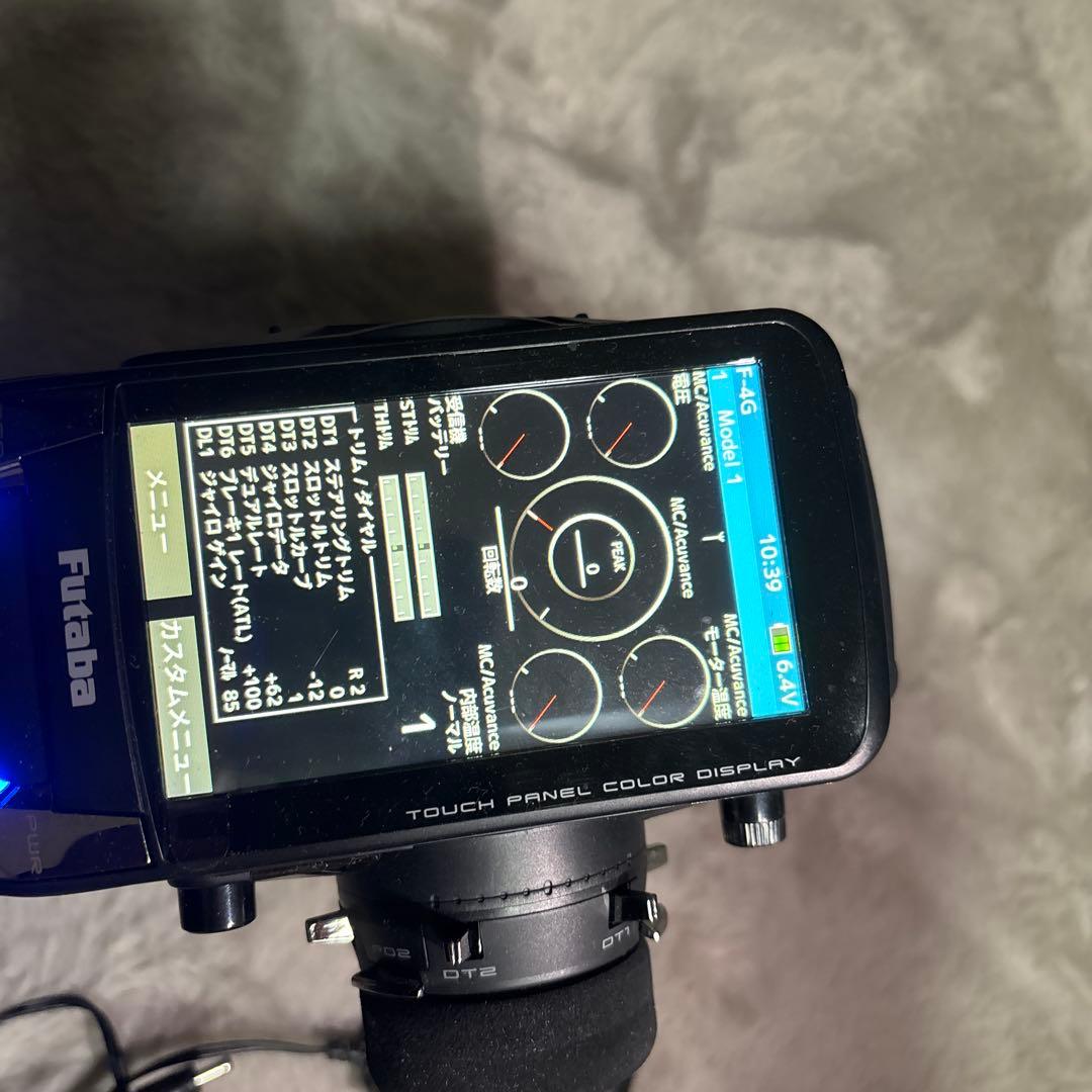 カーボンファイバー ラジコンカー