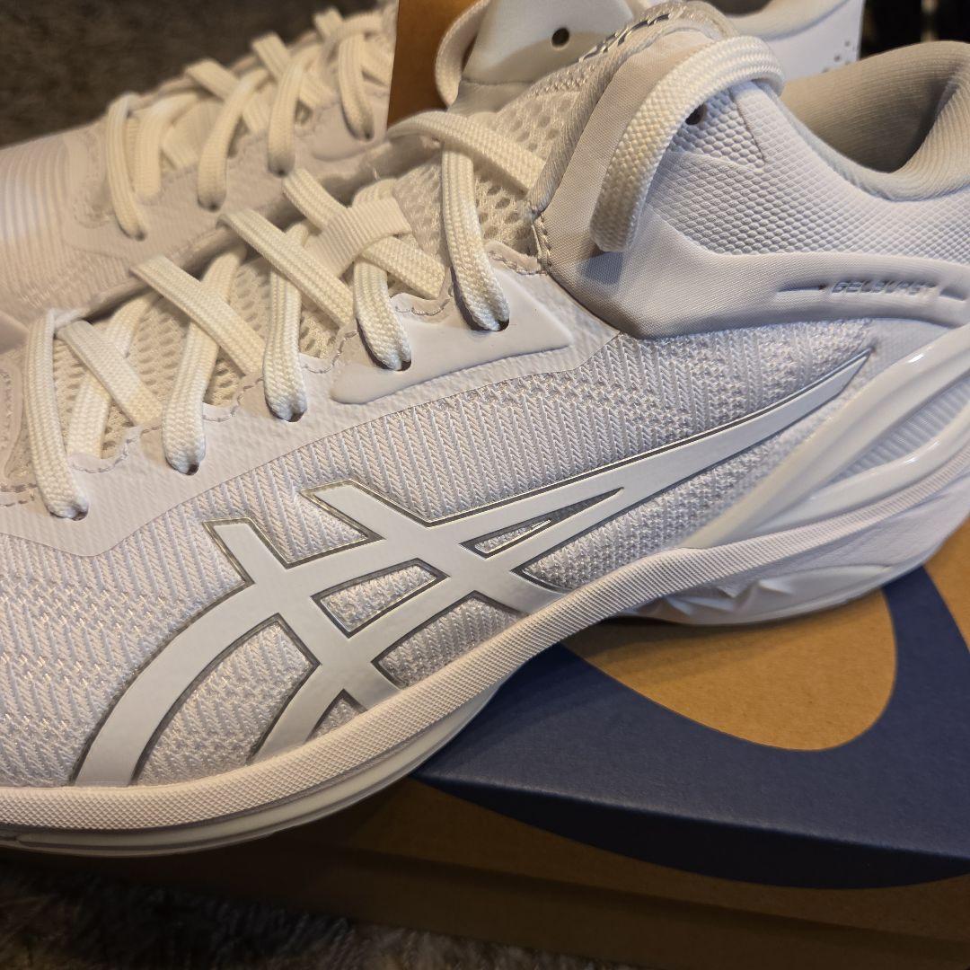 新品 アシックス ゲルバースト バスケ 27cm 白