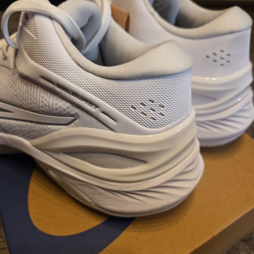 新品 アシックス ゲルバースト バスケ 27cm 白