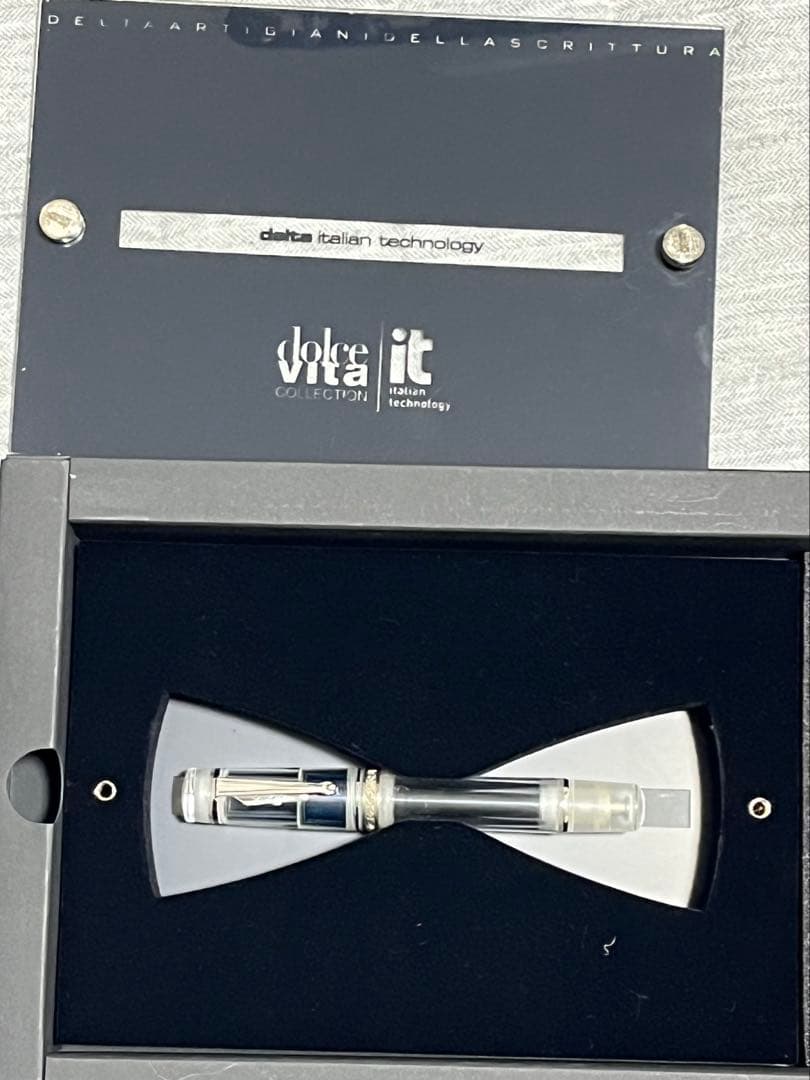 デルタ ドルチェビータ デモンストレーター オーバーサイズ