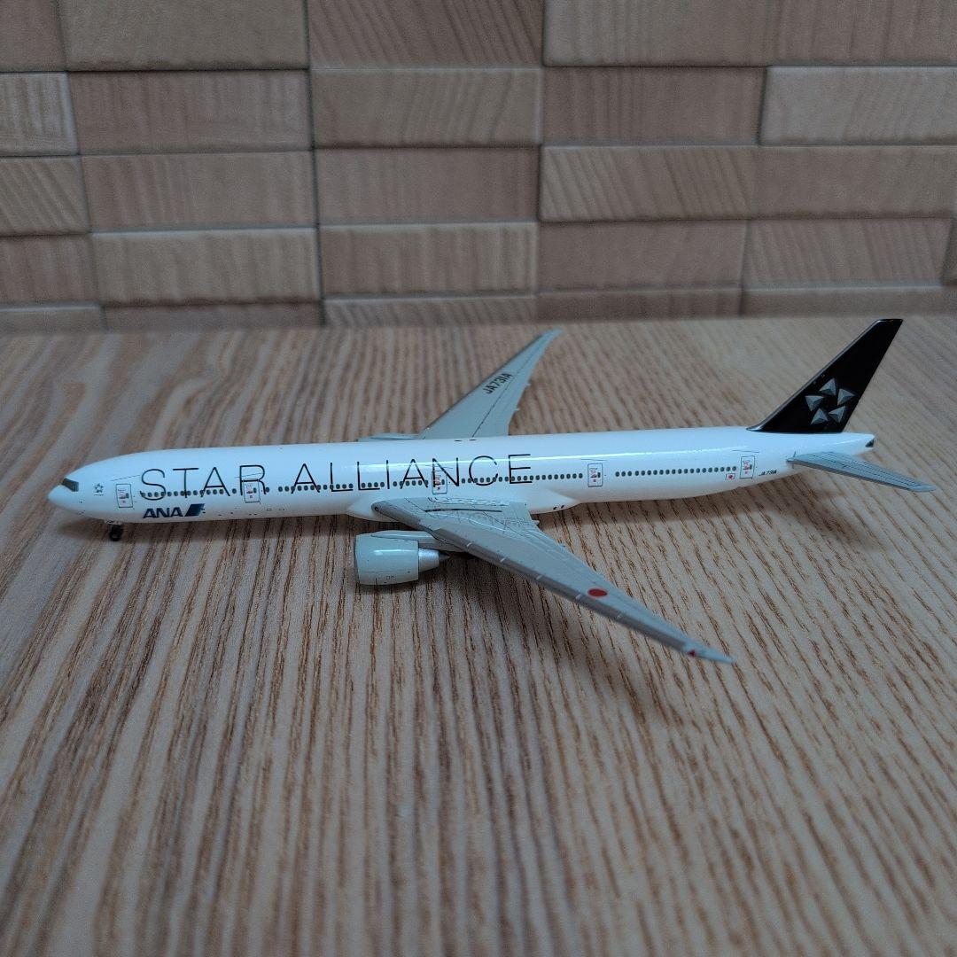 全日空商事 777-300ER JA731A 1/400