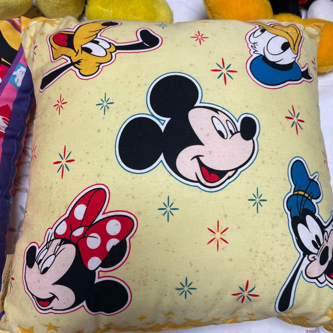 期間限定ご奉仕品　ミッキー&ミニぬいぐるみ4体　アニバーサリークッション2個