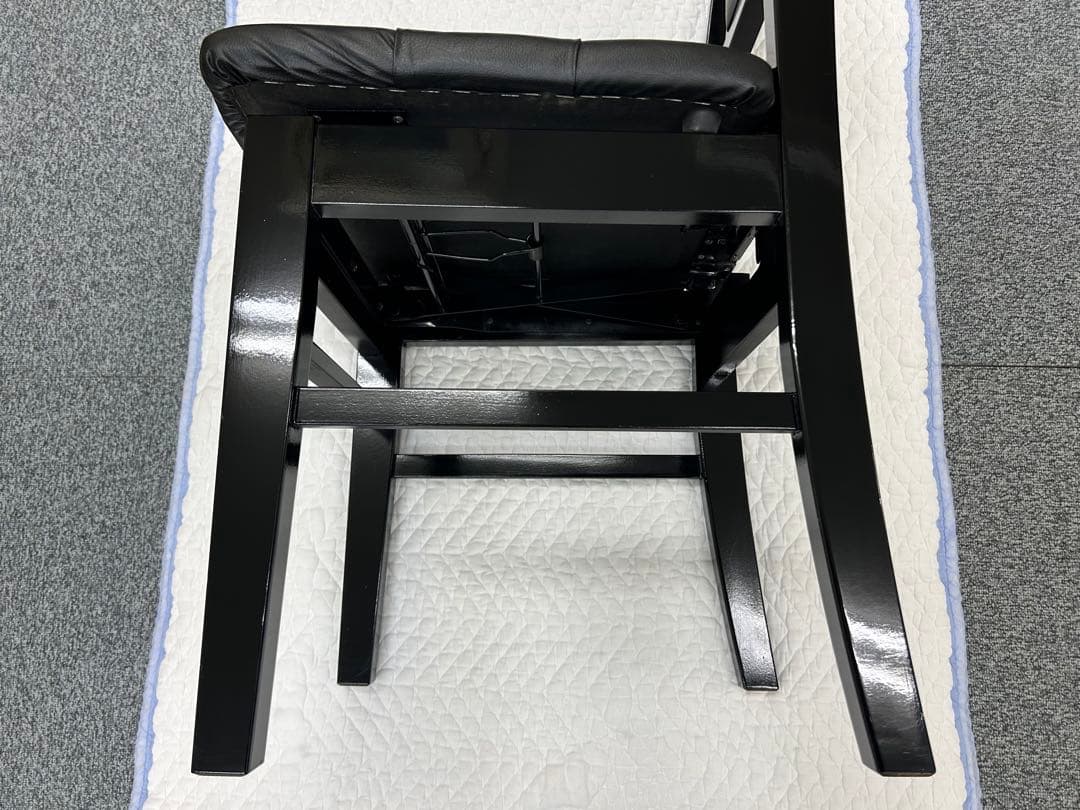 トムソン椅子　高級座面　背もたれ付き高低椅子　ピアノ椅子