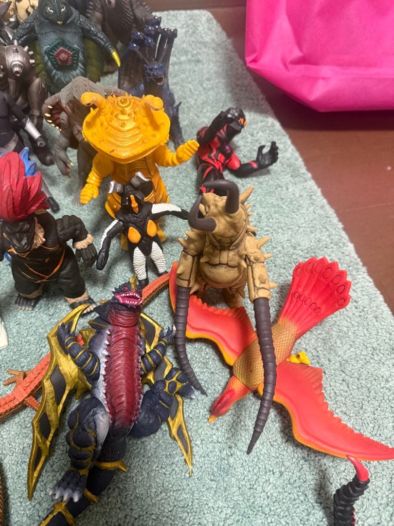 d*2様 ウルトラ怪獣　その他　ソフビ　93体まとめ売り　送料込み　一部レトロあ