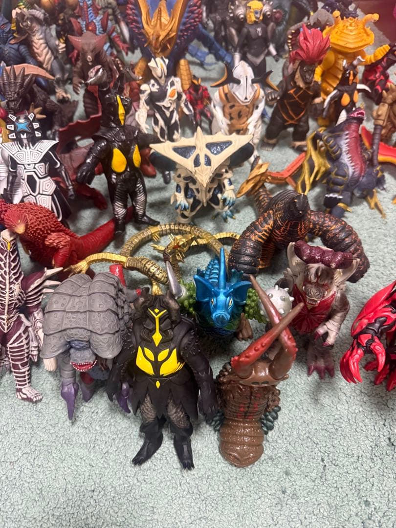 d*2様 ウルトラ怪獣　その他　ソフビ　93体まとめ売り　送料込み　一部レトロあ