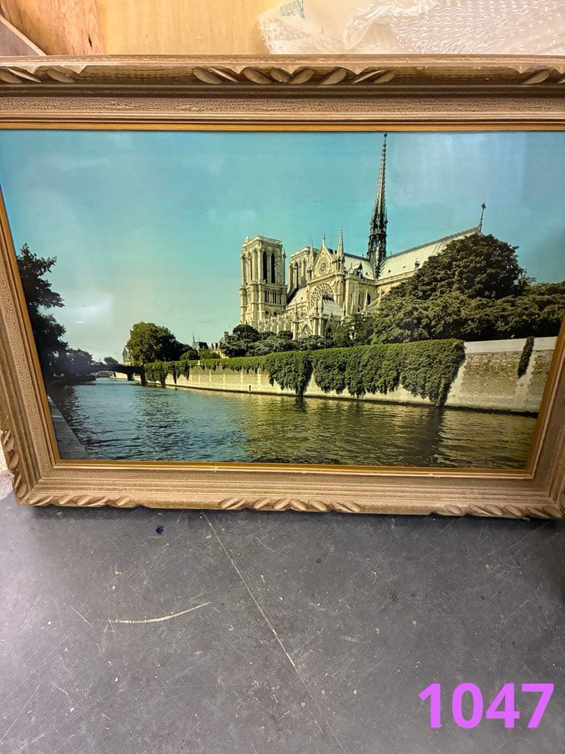 ノートルダム大聖堂の風景画　写真