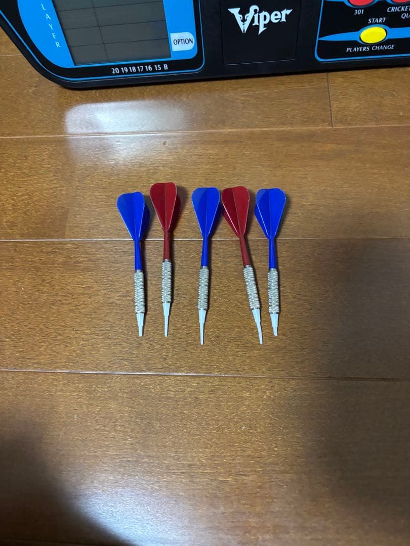 美品 ダーツセット
