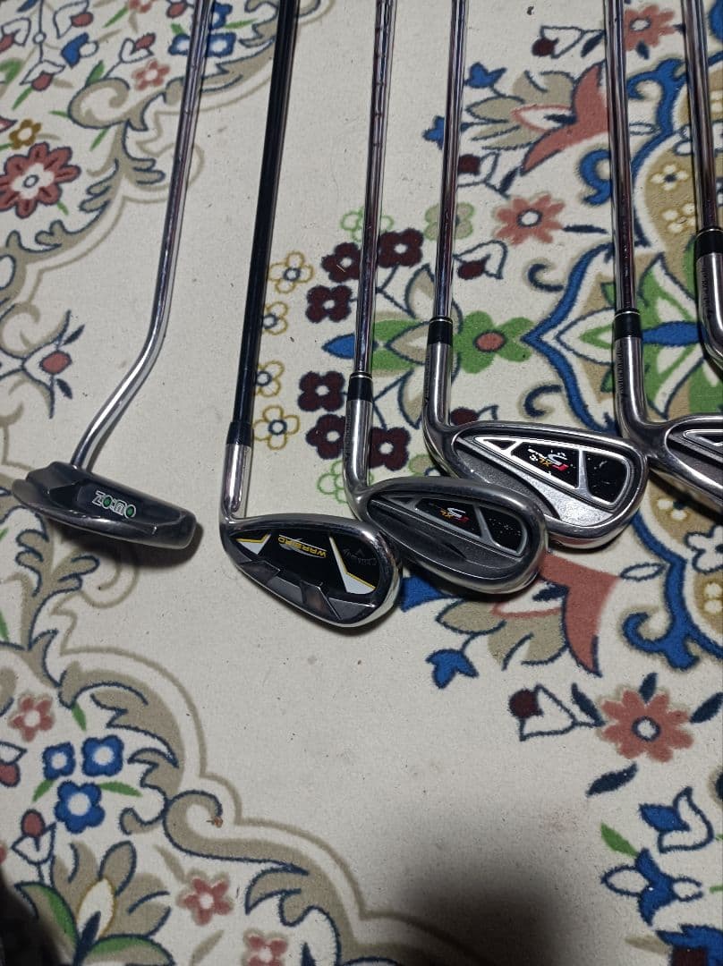 テ―ラーメイド アイアンセット8本プラス2本 初心者向けで出品しました。