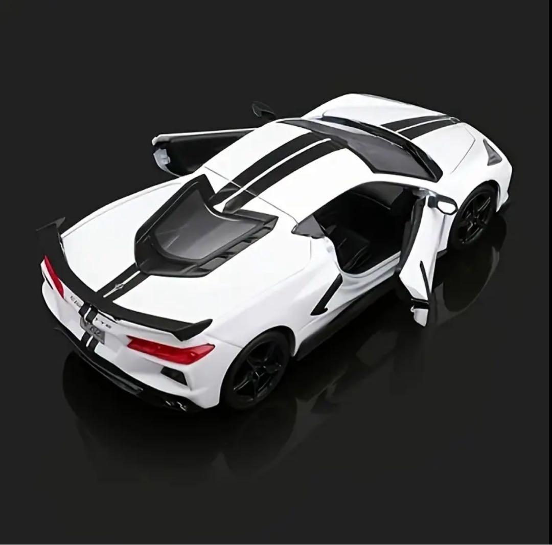 コルベット シボレー　ホワイト ミニカー　モデルカー