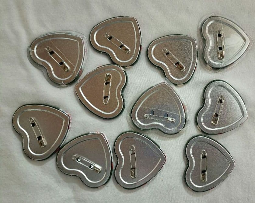 すとぷり　莉犬　缶バッチ　いちご文化祭　ハートの缶バッチ