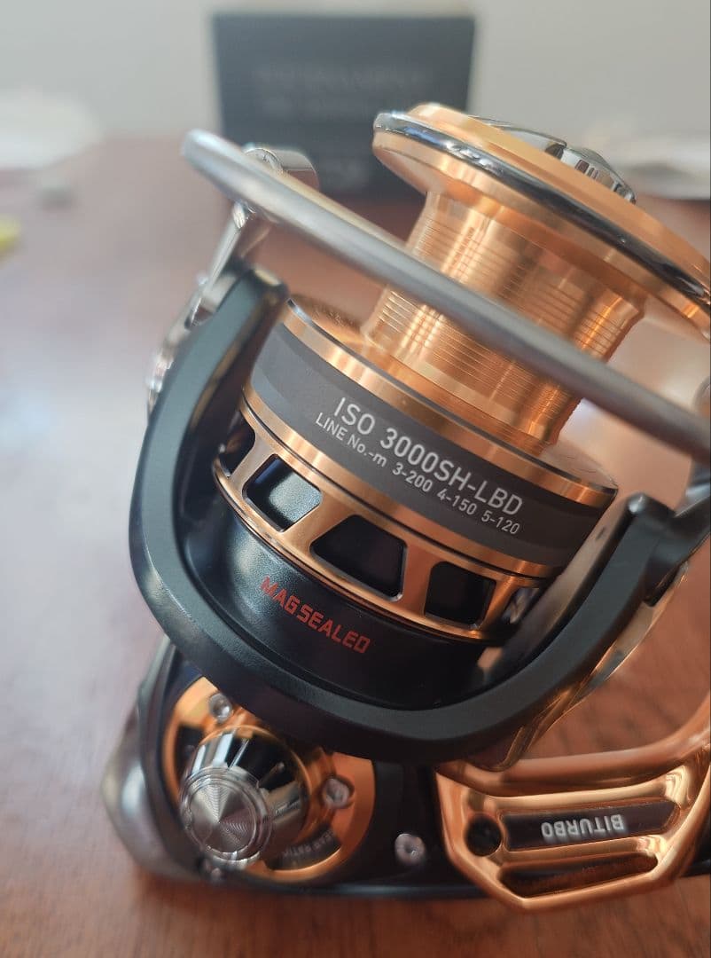 美品！ダイワ トーナメント ISO 3000 SH-LBD