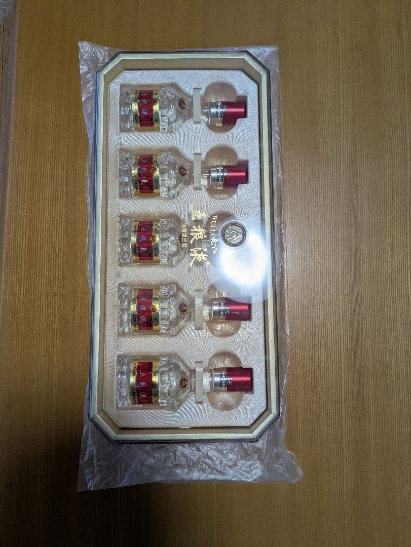 五粮液 (WULIANGYE)ミニボトル 5本セット / ギフトセット