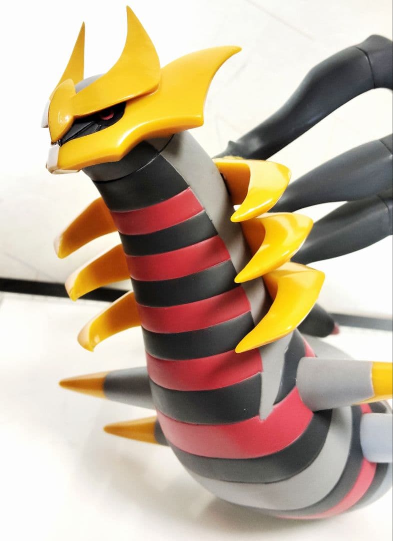 ギラティナ　わくわくゲットくじ　フィギュア賞