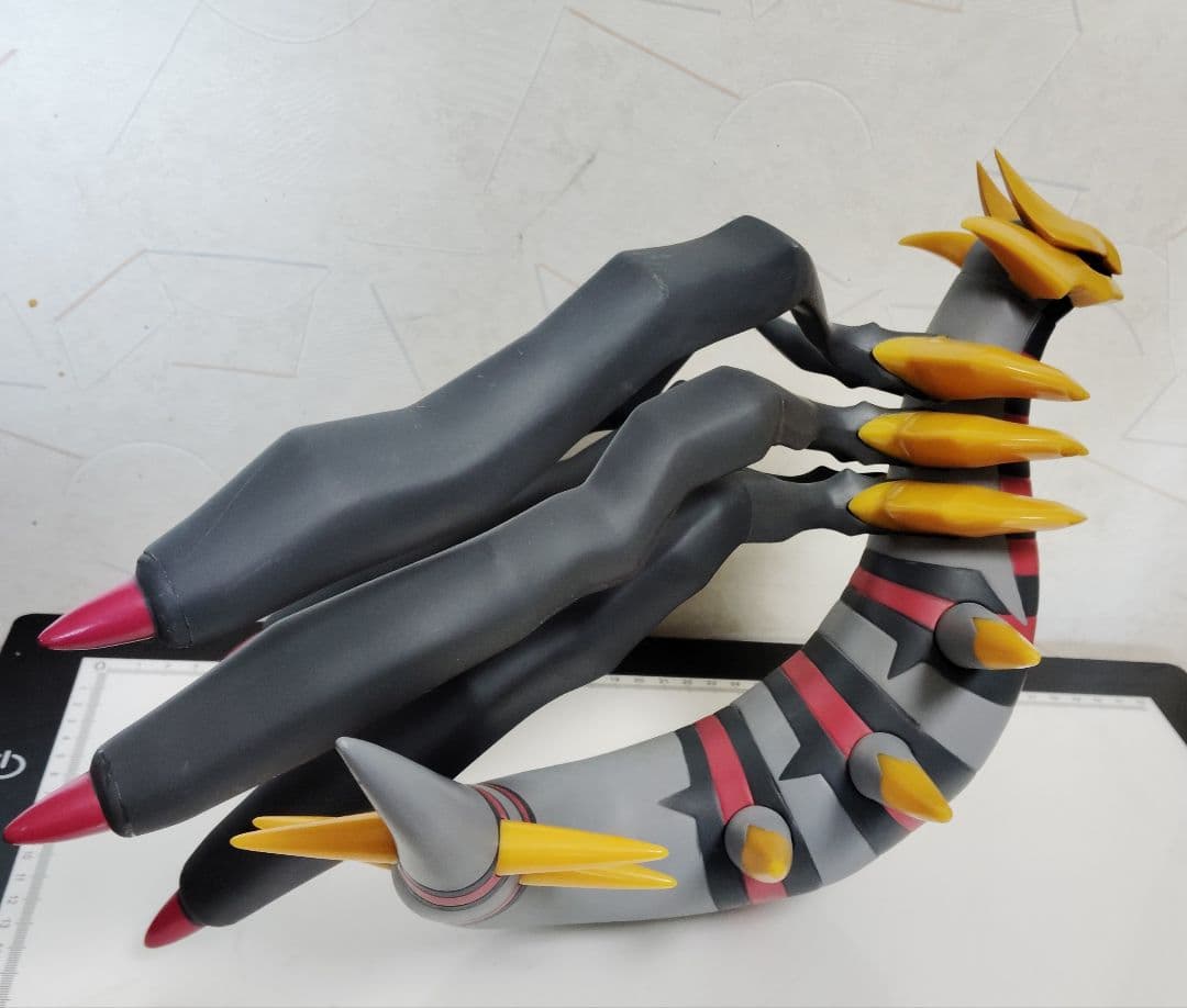 ギラティナ　わくわくゲットくじ　フィギュア賞