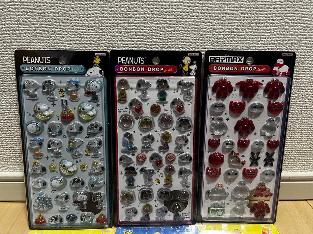 ボンボンドロップシール スヌーピー ベイマックス しずくちゃん エイリアン プー