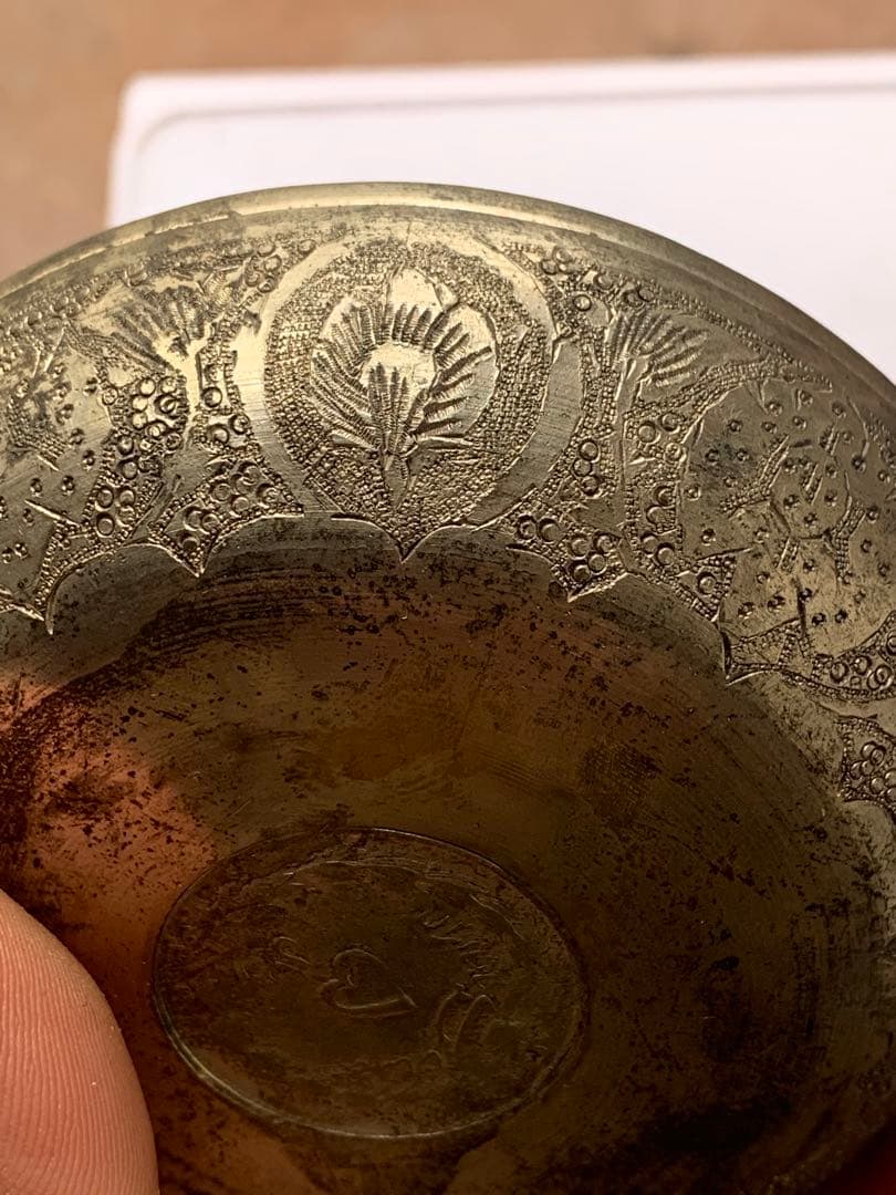 銀製　イランと中国小物と旧銀貨　108g