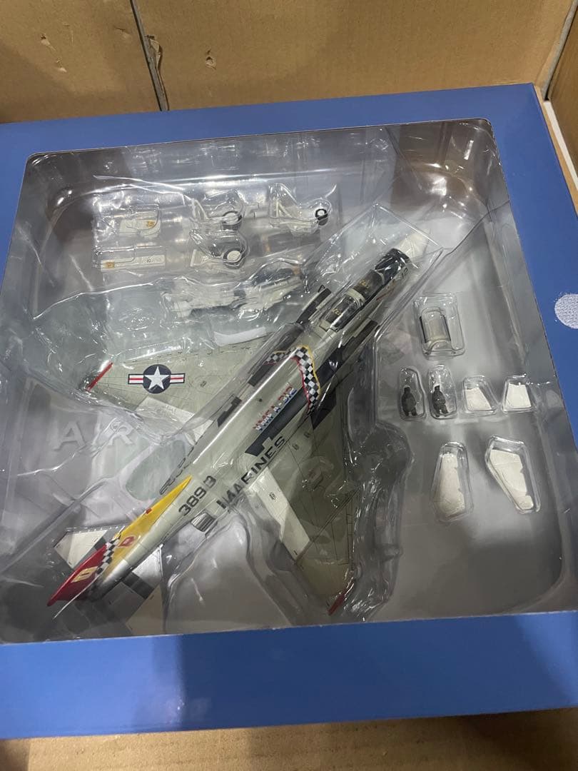 HOBBY MASTER 1/72 F-4J ファントム2 アメリカ海兵隊