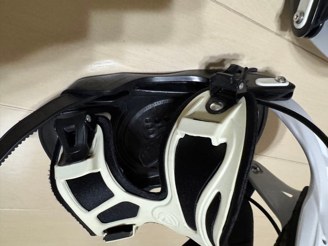 FLOW ALPHA スノーボードビンディング ホワイト