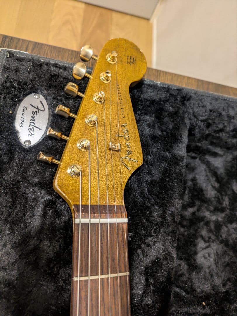 Black one 風コンポーネントギター　ジャンク