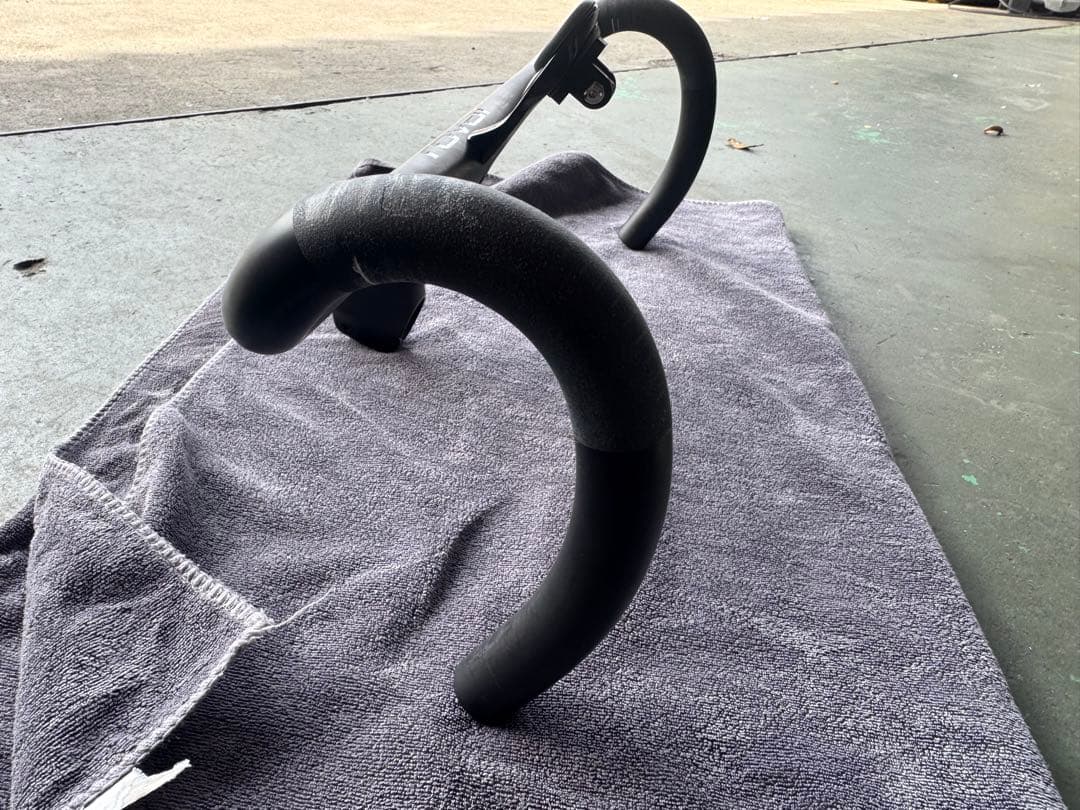 ROVAL 一体型カーボンハンドルバー ステム一体型　420mm