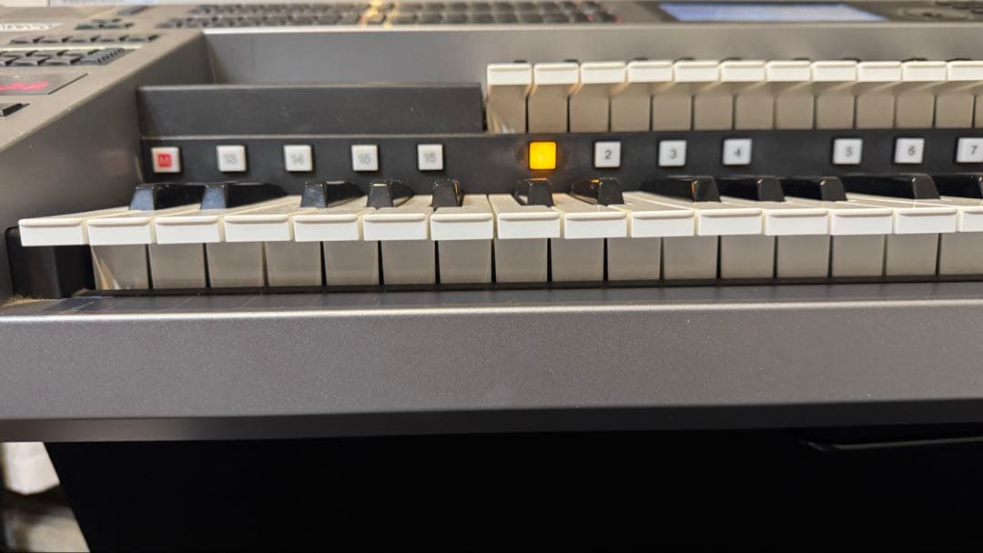 YAMAHAエレクトーン STAGEA ELS02C イス付・カスタムモデル特価