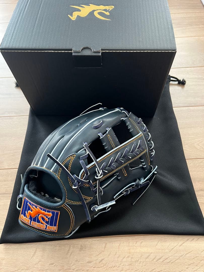 RYU 硬式グラブ　502型　店舗別注　小指2本入れ