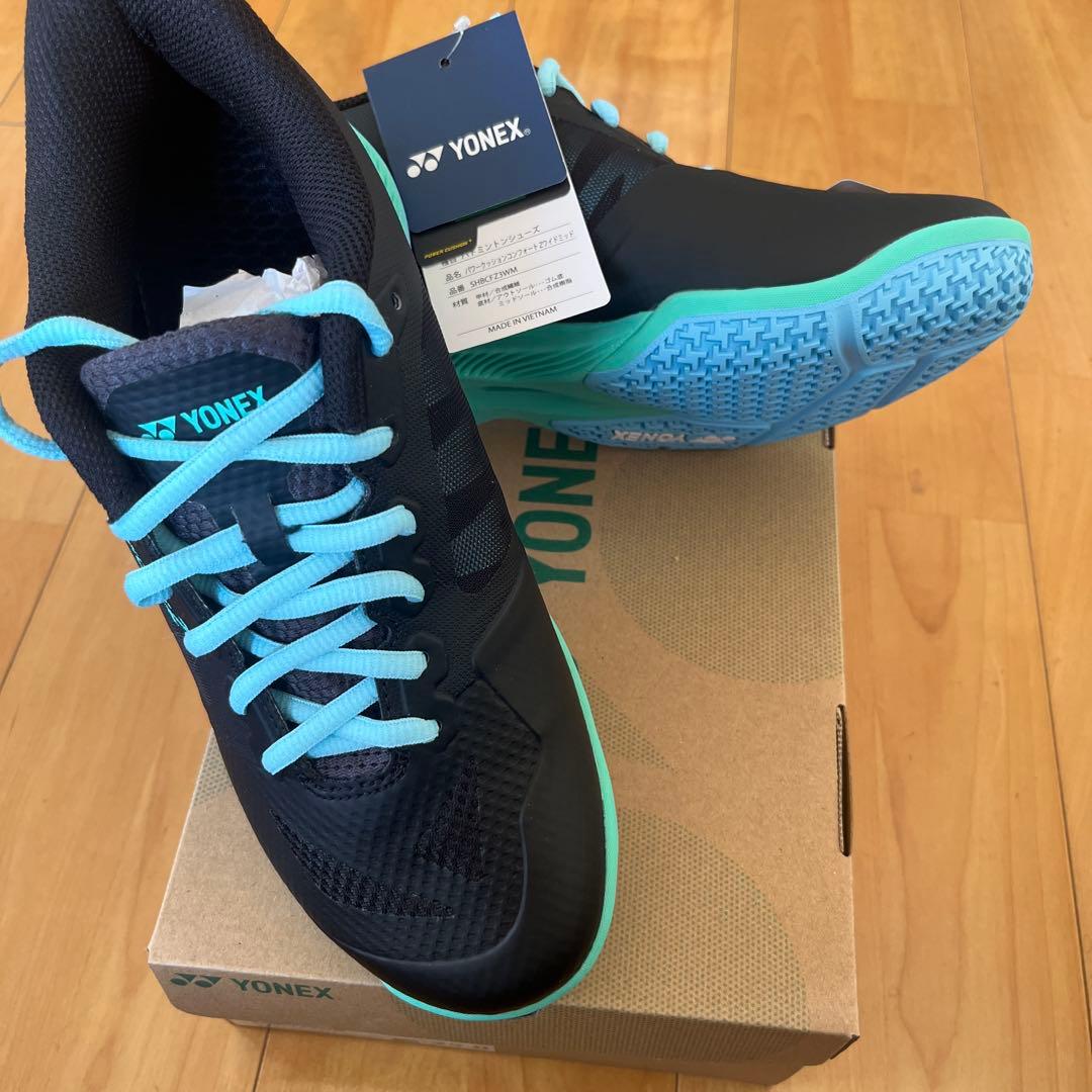 【新品・未使用】YONEXバドミントンシューズ SHBCFZ3WMワイド25cm