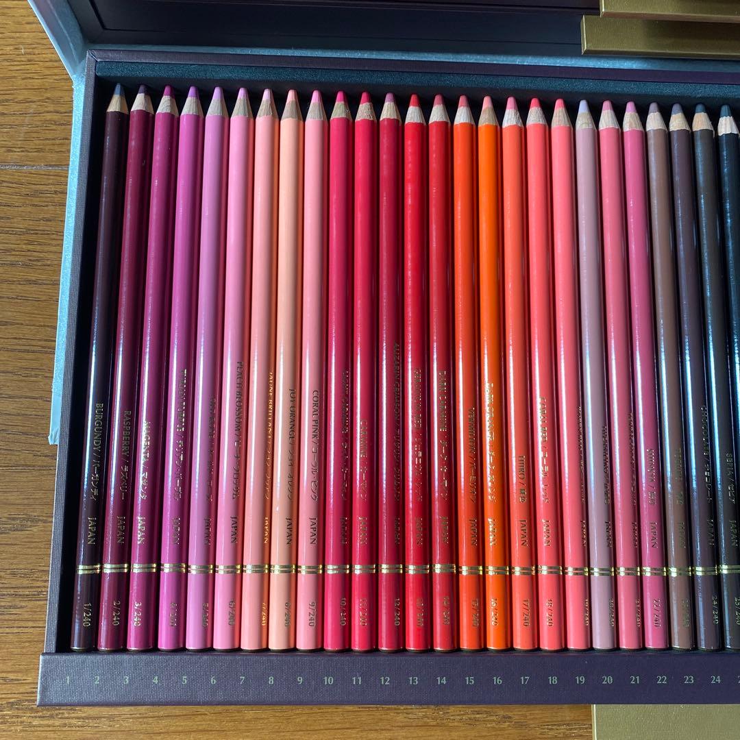 三菱鉛筆ユニカラー240色セットリミテッドエディション限定生産品　50周年記念