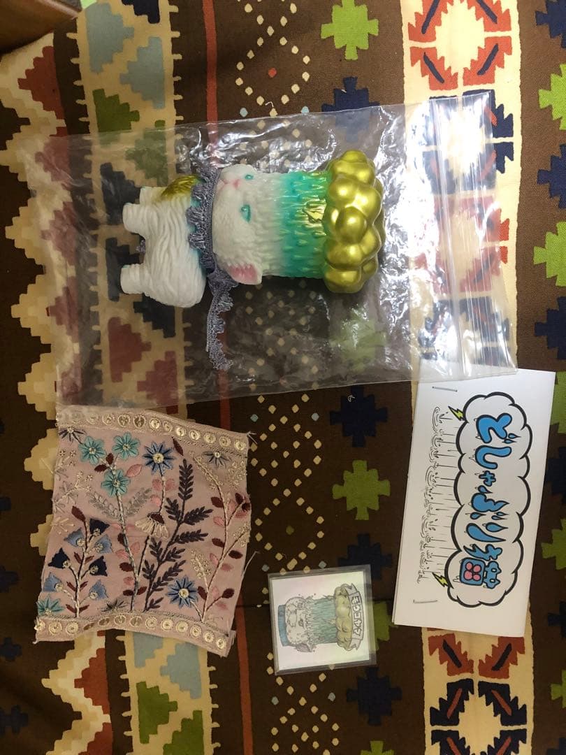 もうこやま どしゃぶりねこメディコムトイコラボ