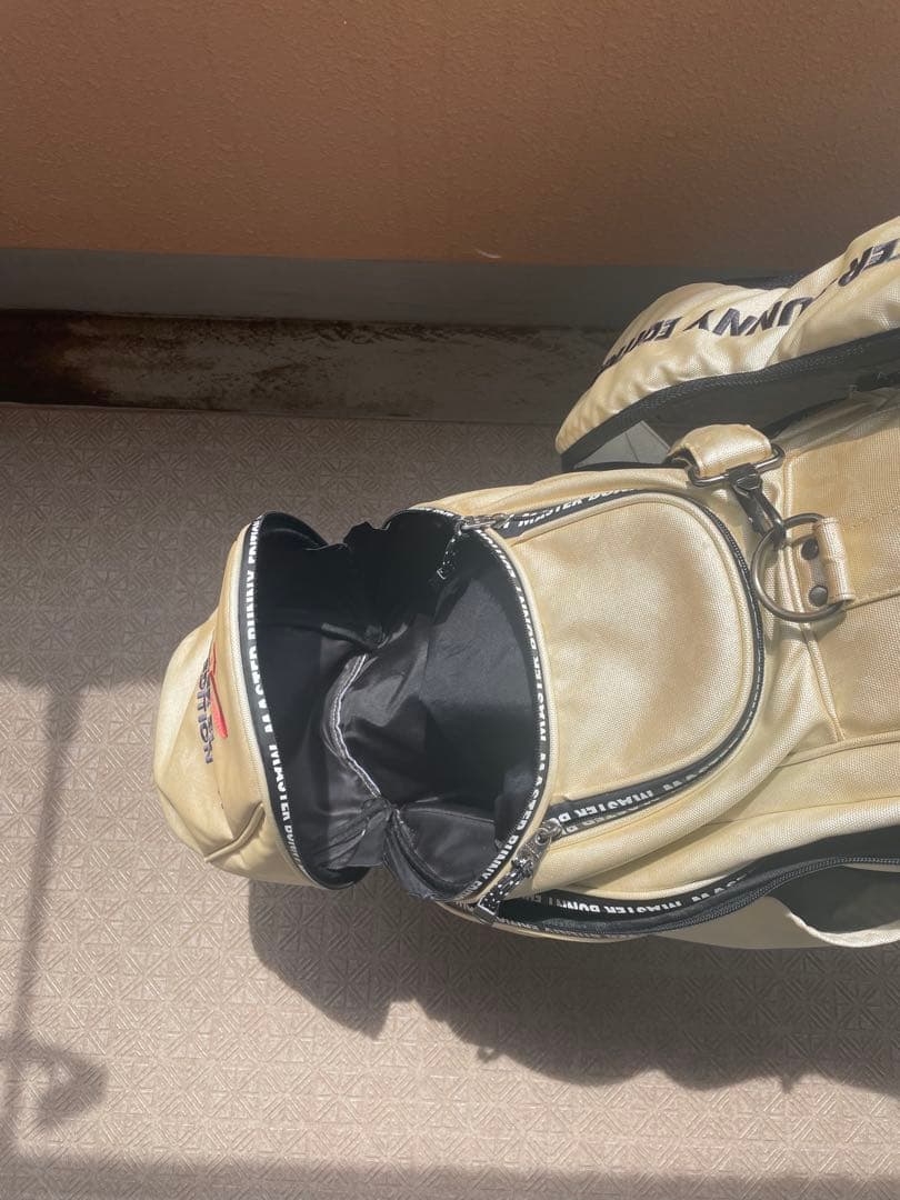 MASTER BUNNY EDITION スタンド式キャディバッグ