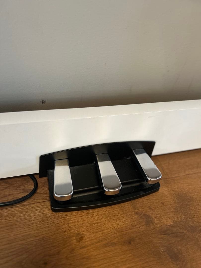 【引き取り希望⭐︎配達要相談】KORG LP-380 ホワイト電子ピアノ2023製